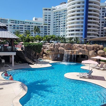 2 Bedroom 2 Bath Beachfront Condo On Miami Beach Millionaire Row Bagian luar foto