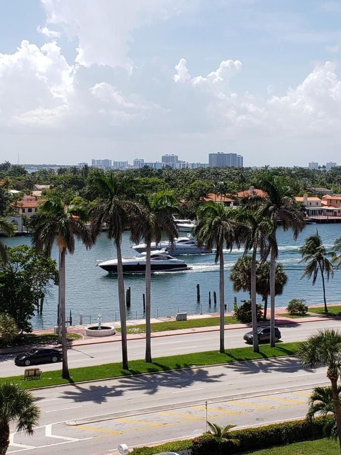 2 Bedroom 2 Bath Beachfront Condo On Miami Beach Millionaire Row Bagian luar foto