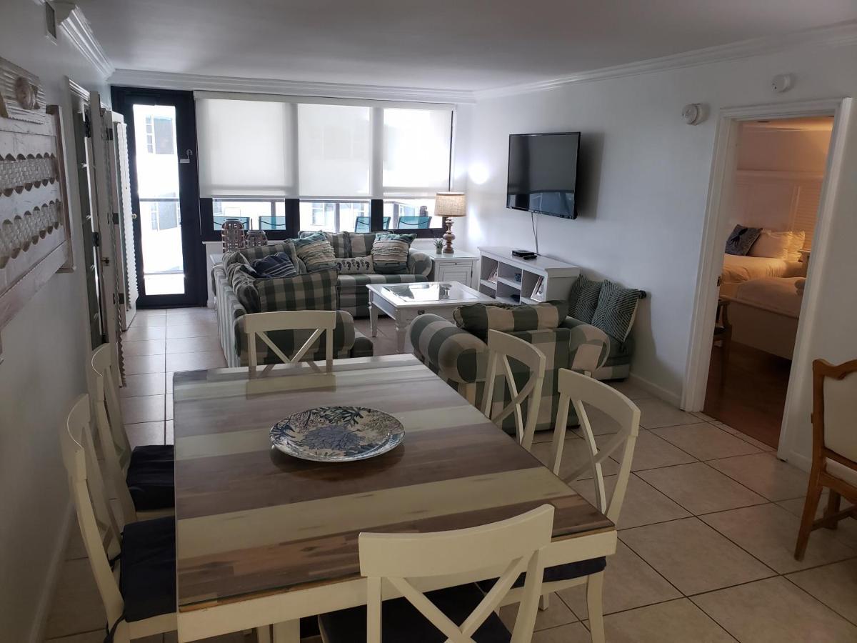 2 Bedroom 2 Bath Beachfront Condo On Miami Beach Millionaire Row Bagian luar foto