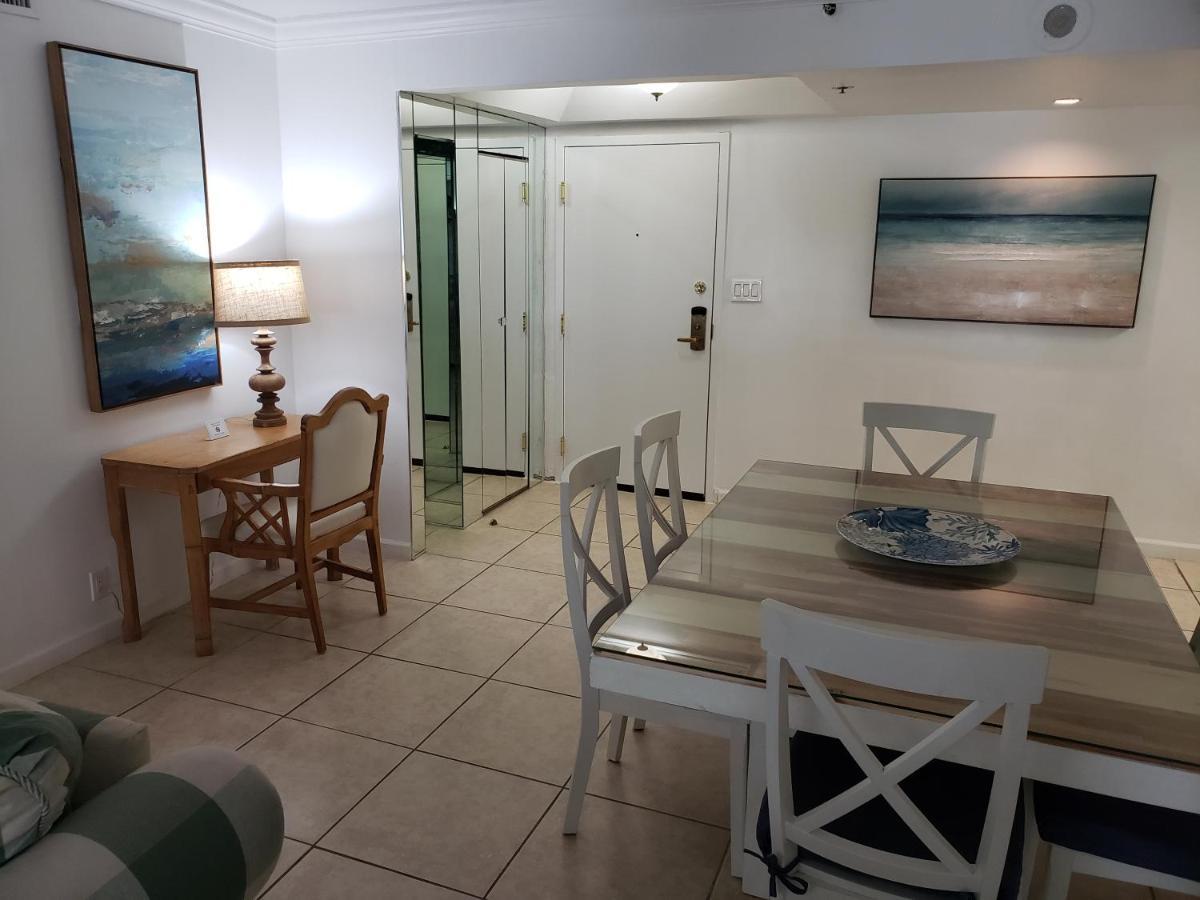 2 Bedroom 2 Bath Beachfront Condo On Miami Beach Millionaire Row Bagian luar foto