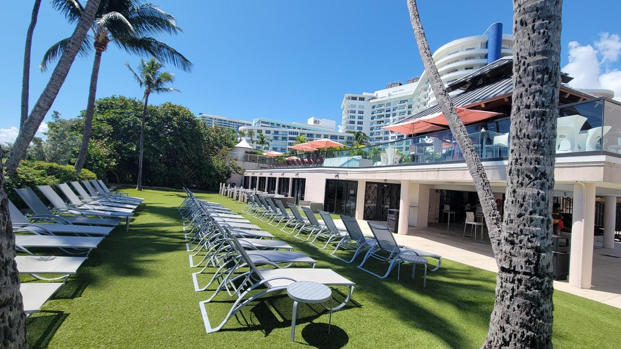 2 Bedroom 2 Bath Beachfront Condo On Miami Beach Millionaire Row Bagian luar foto