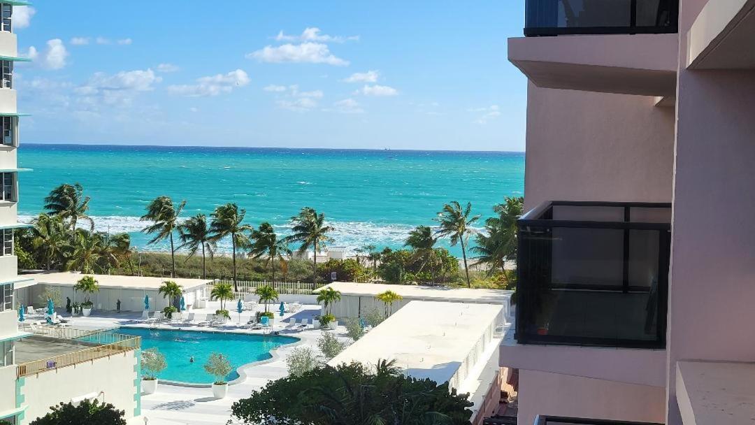 2 Bedroom 2 Bath Beachfront Condo On Miami Beach Millionaire Row Bagian luar foto