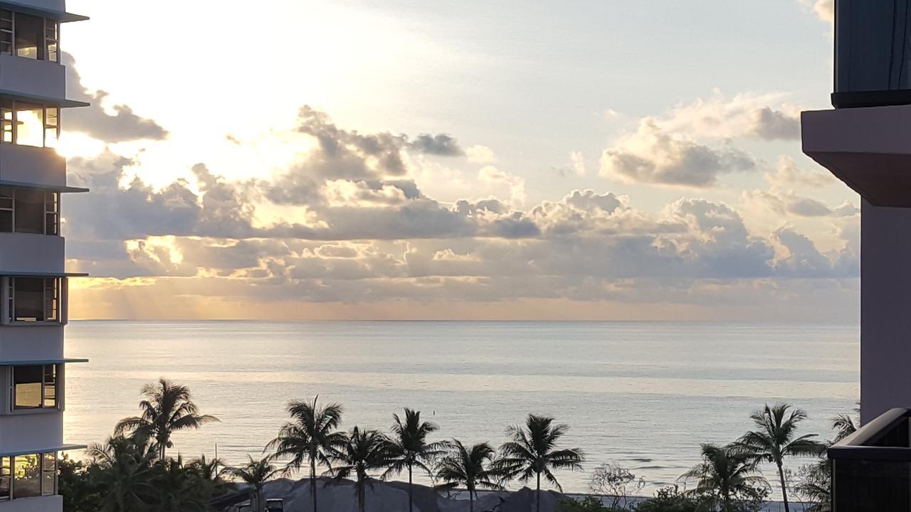 2 Bedroom 2 Bath Beachfront Condo On Miami Beach Millionaire Row Bagian luar foto