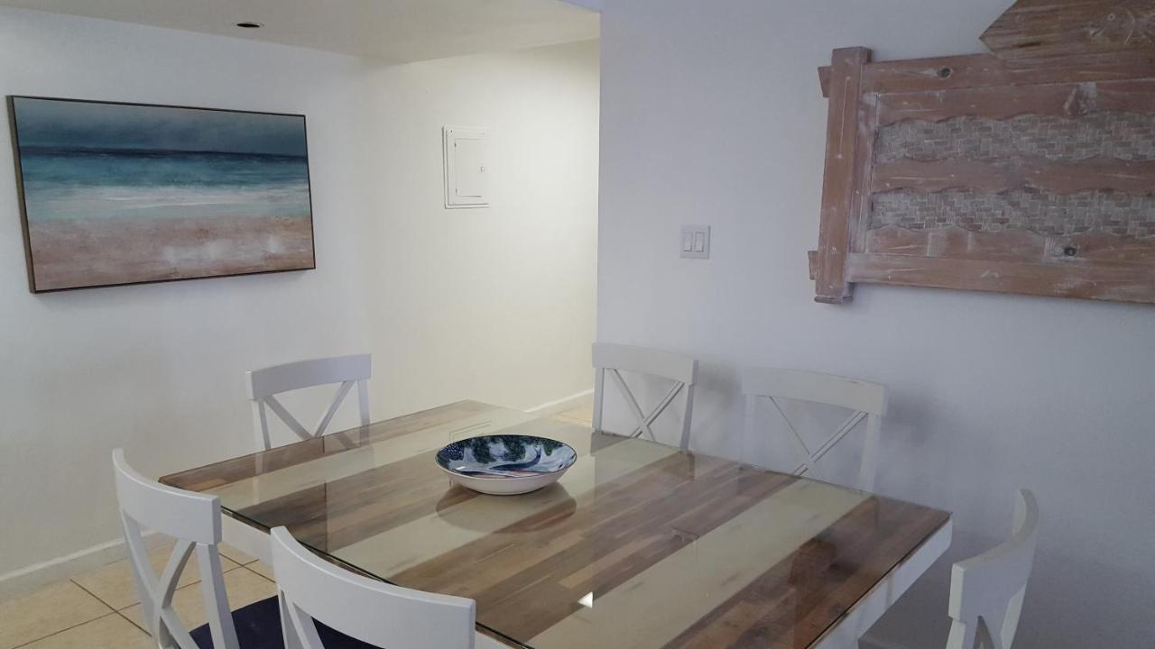 2 Bedroom 2 Bath Beachfront Condo On Miami Beach Millionaire Row Bagian luar foto